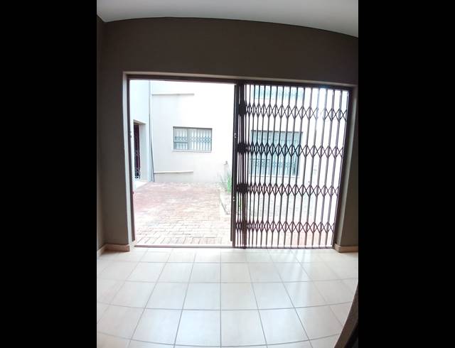 2 BEDROOM TOWNHOUSE FOR SALE IN SASOLBURG EXT 23